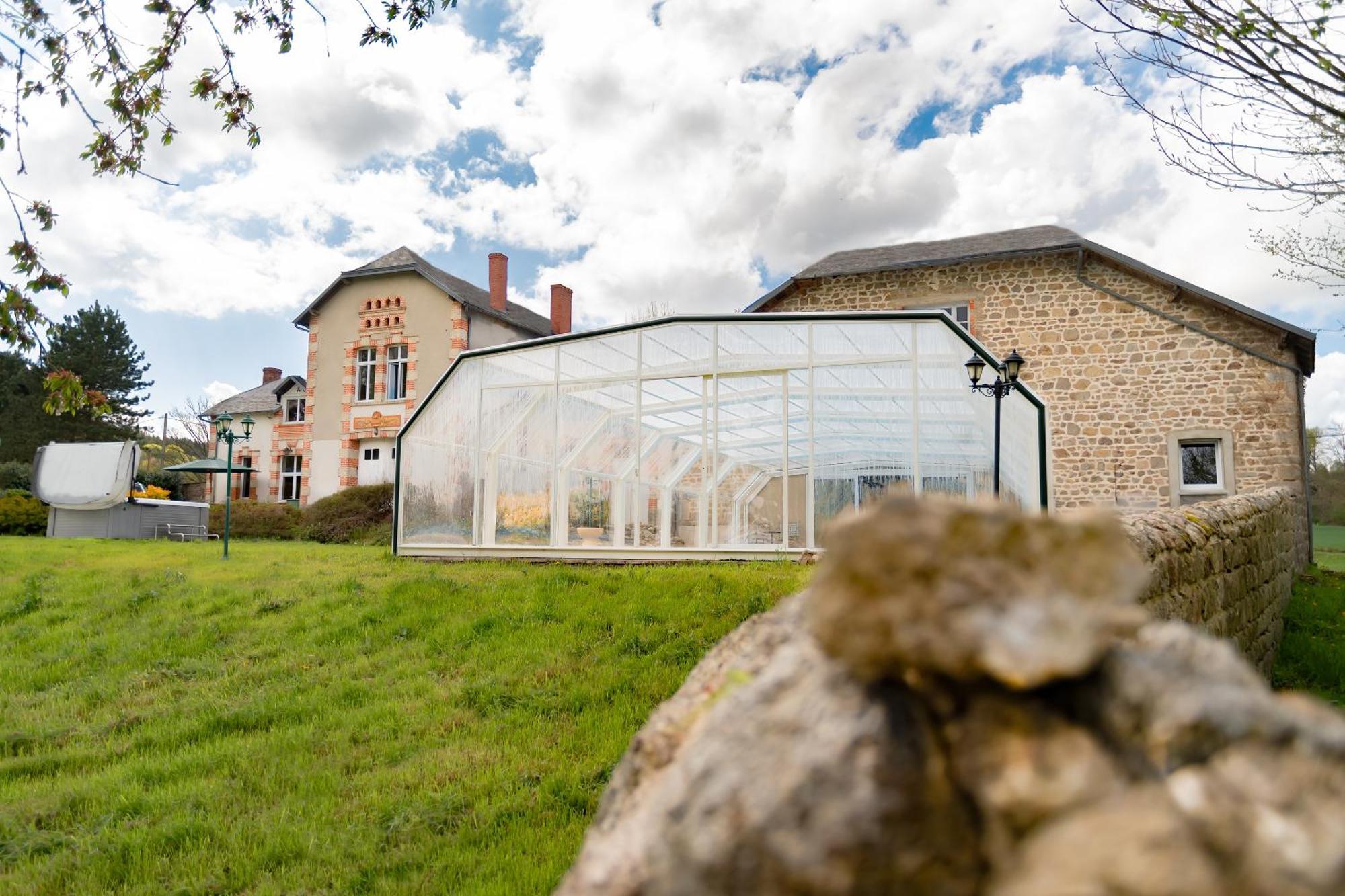Chateau De Chazelpaud Saint-Bard Luaran gambar